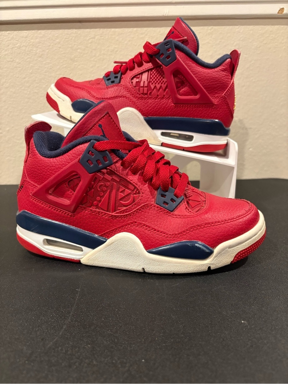 Nike Air Jordan 4 Red Basketball Shoes Sneakers FIBA Youth Size 4Y 408452-617